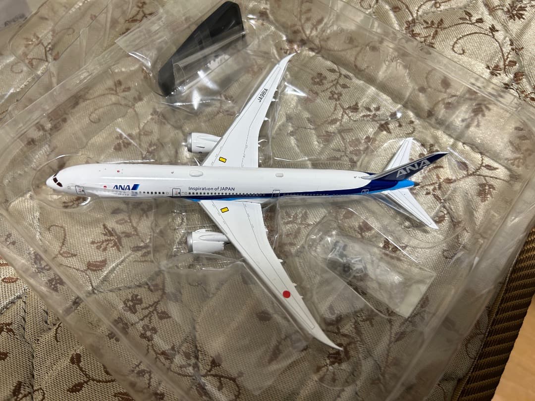 航空機・ヘリコプター ANA JA981A Aviation400
