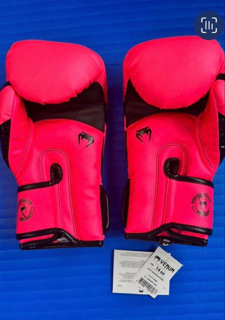VENUM ボクシンググローブ　12オンス　新品未使用