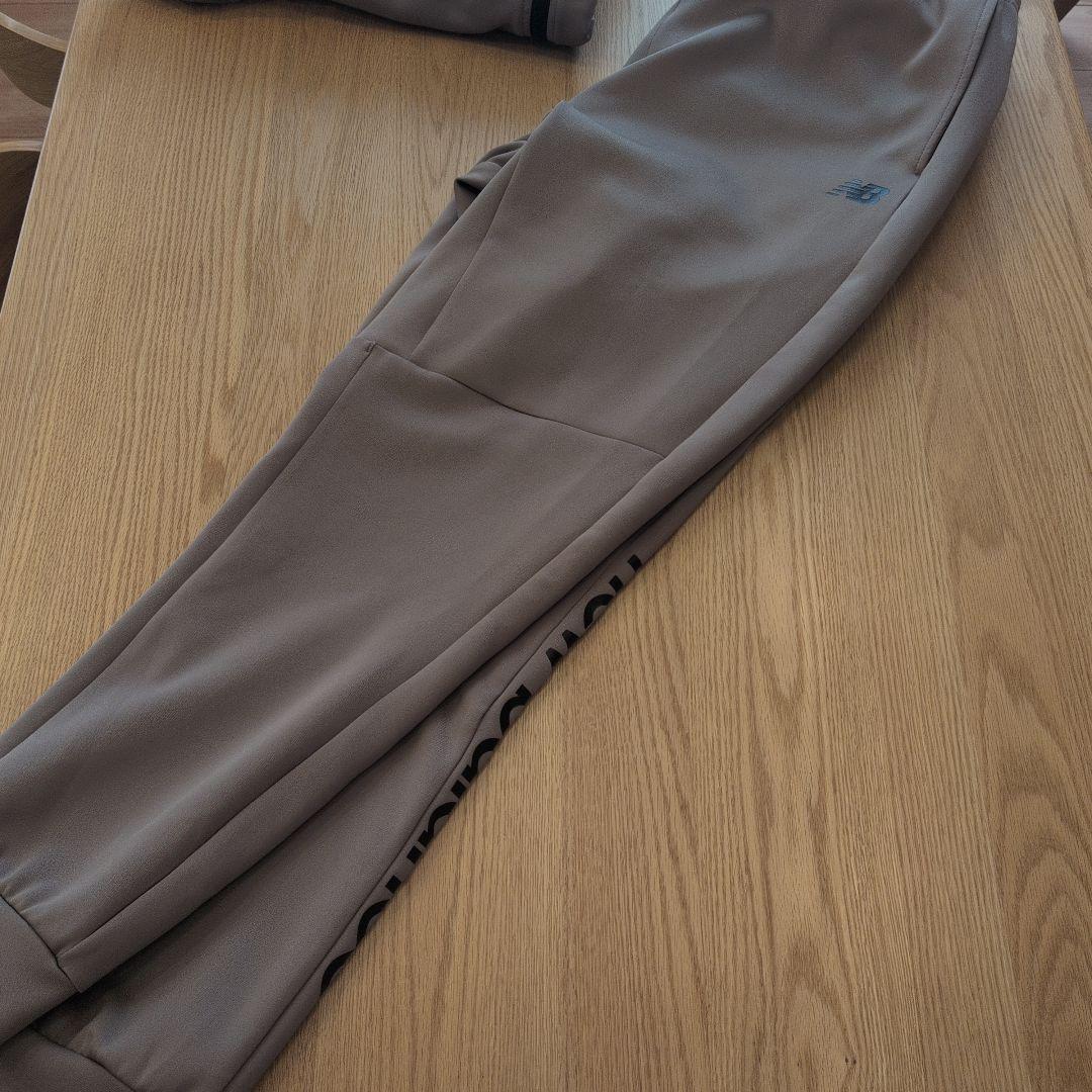 New Balance ベージュ ジャージ上下セット　極美品