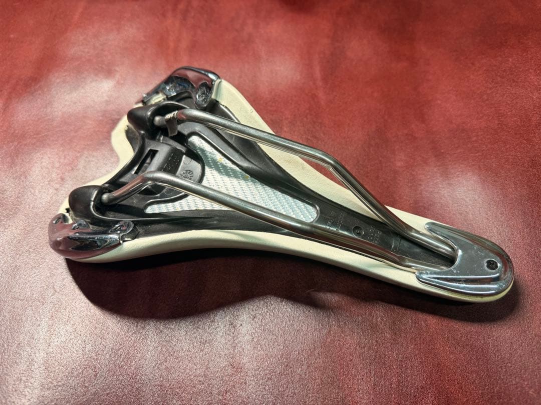 【セット】Fizik フィジーク サドル3個 ALIONE ANTARESなど