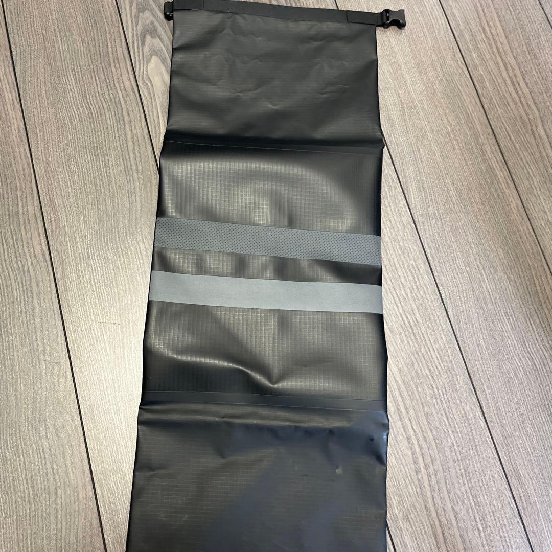 【未使用・値下げ】Rapha ウォータープルーフバーパック