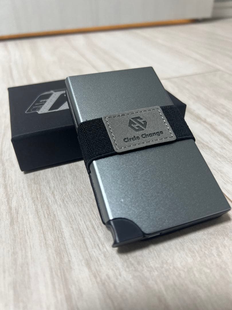 <未使用>ミニマリストのためのカードケース【Wally Carta】