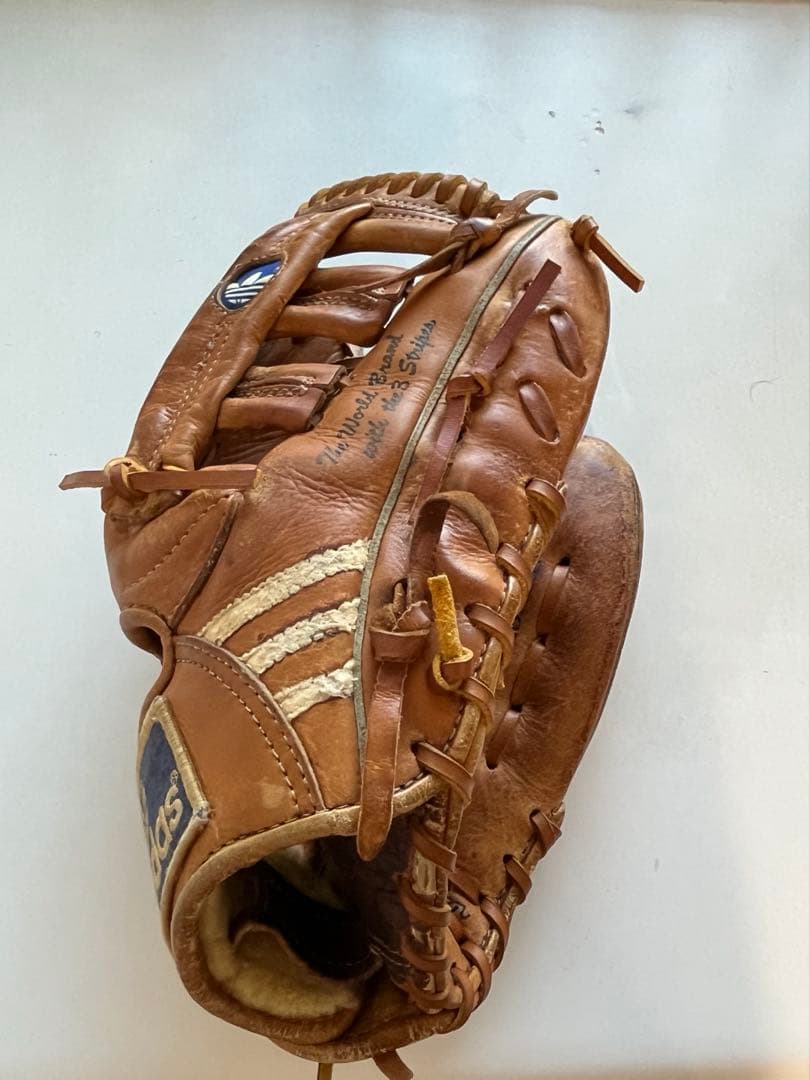 adidas ビンテージ　グローブ