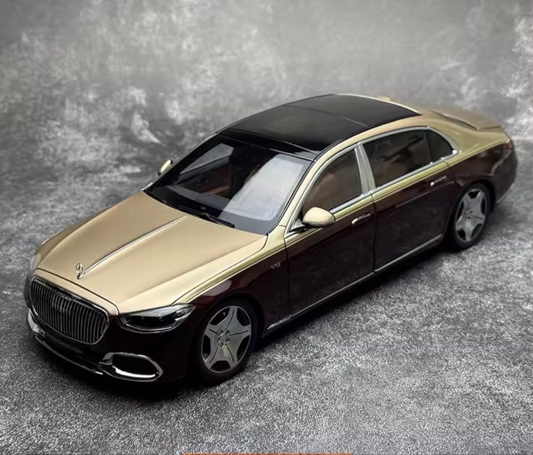 Mercedes-Maybach S Class 1/18スケールモデルミニカー