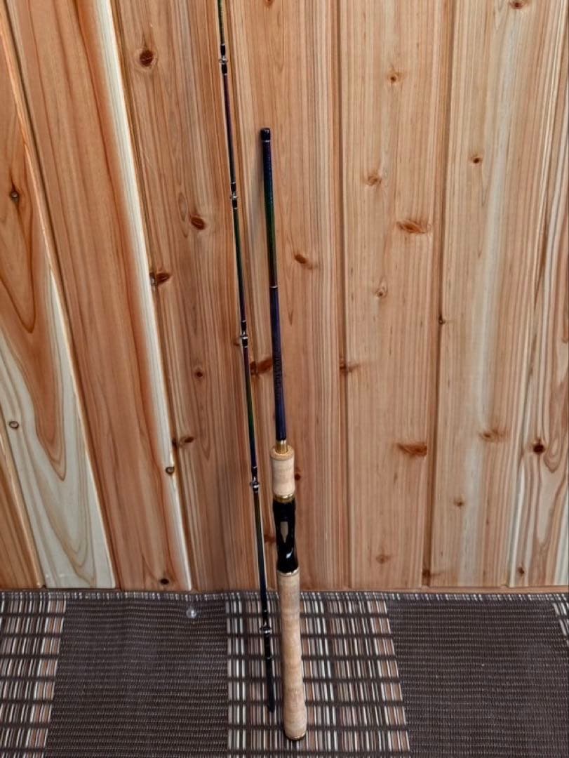 ワールドシャウラリミテッド　1652R-3