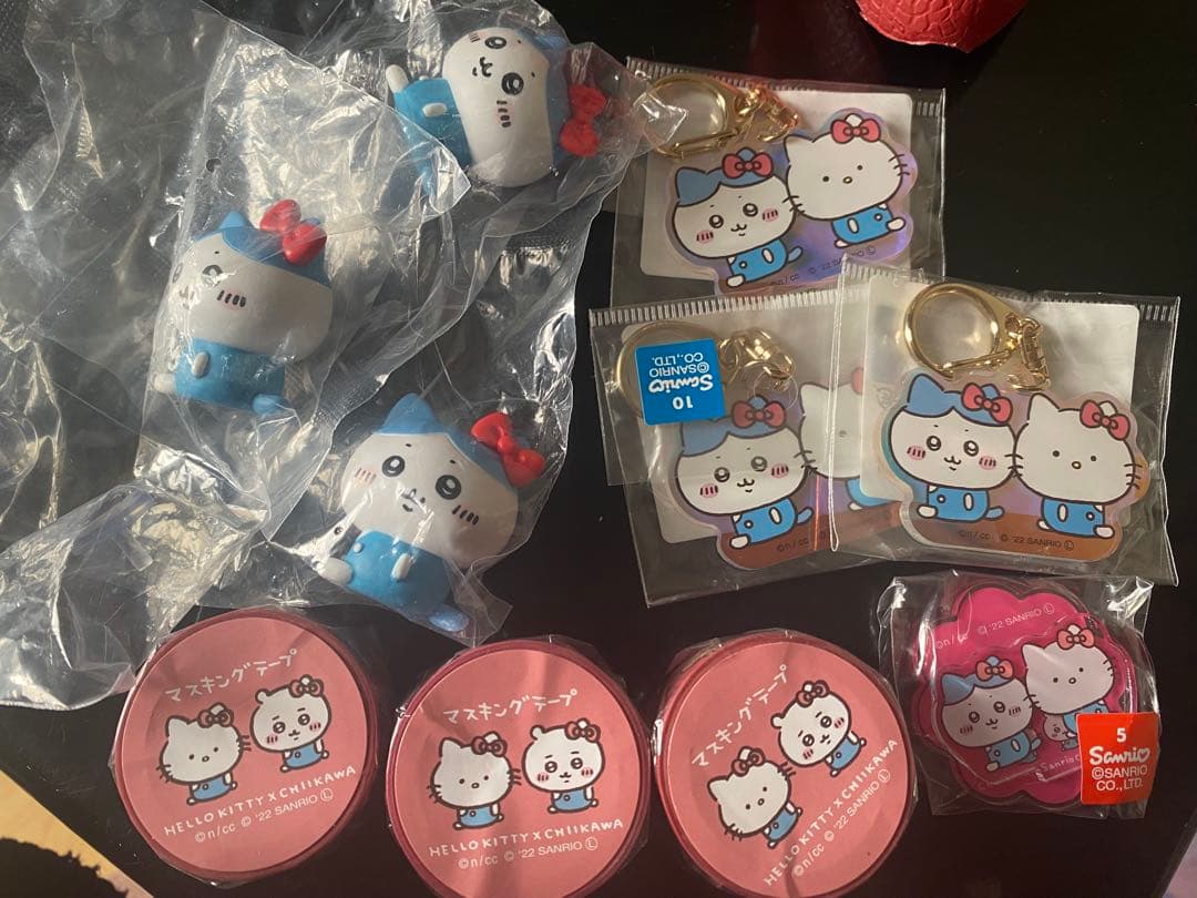 ちいかわ　サンリオキャラクターズ　ハチワレセット