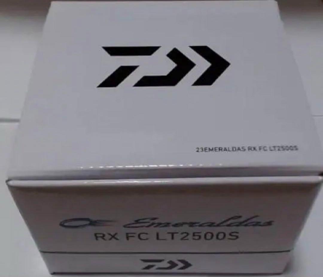 新品 ダイワ エメラルダス RX FC LT2500S リール エギング