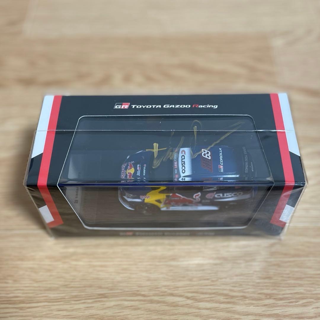直筆サイン入り　1/43レッドブル GRカローラ　カッレ・ロバンペラ