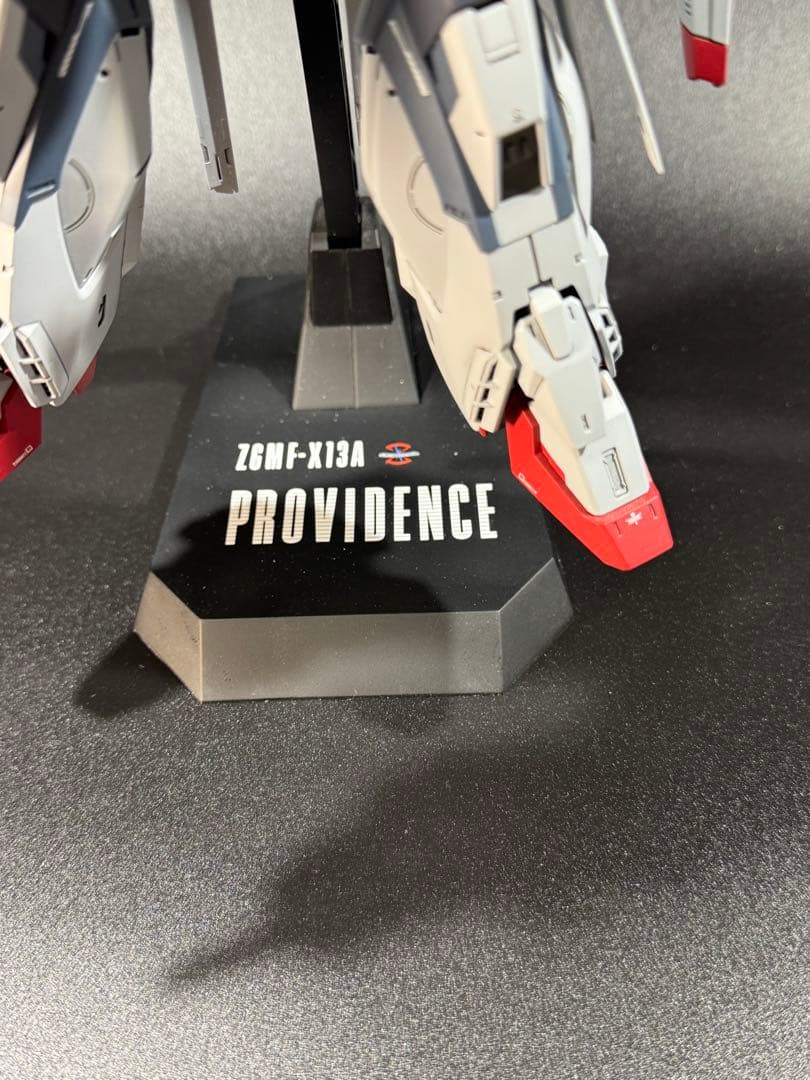 【塗装済み完成品】　MG 1/100 プロヴィデンスガンダム