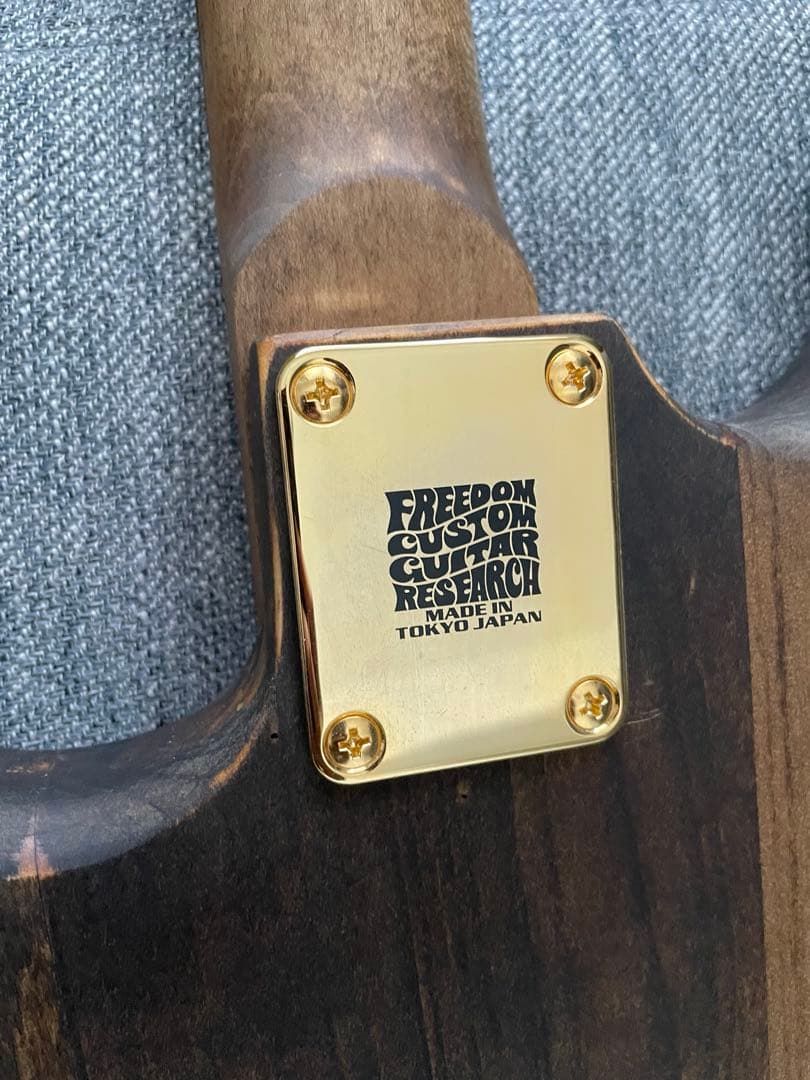 ろ*ど様 ハンドメイド ストラトキャスター オイルフィニッシュ