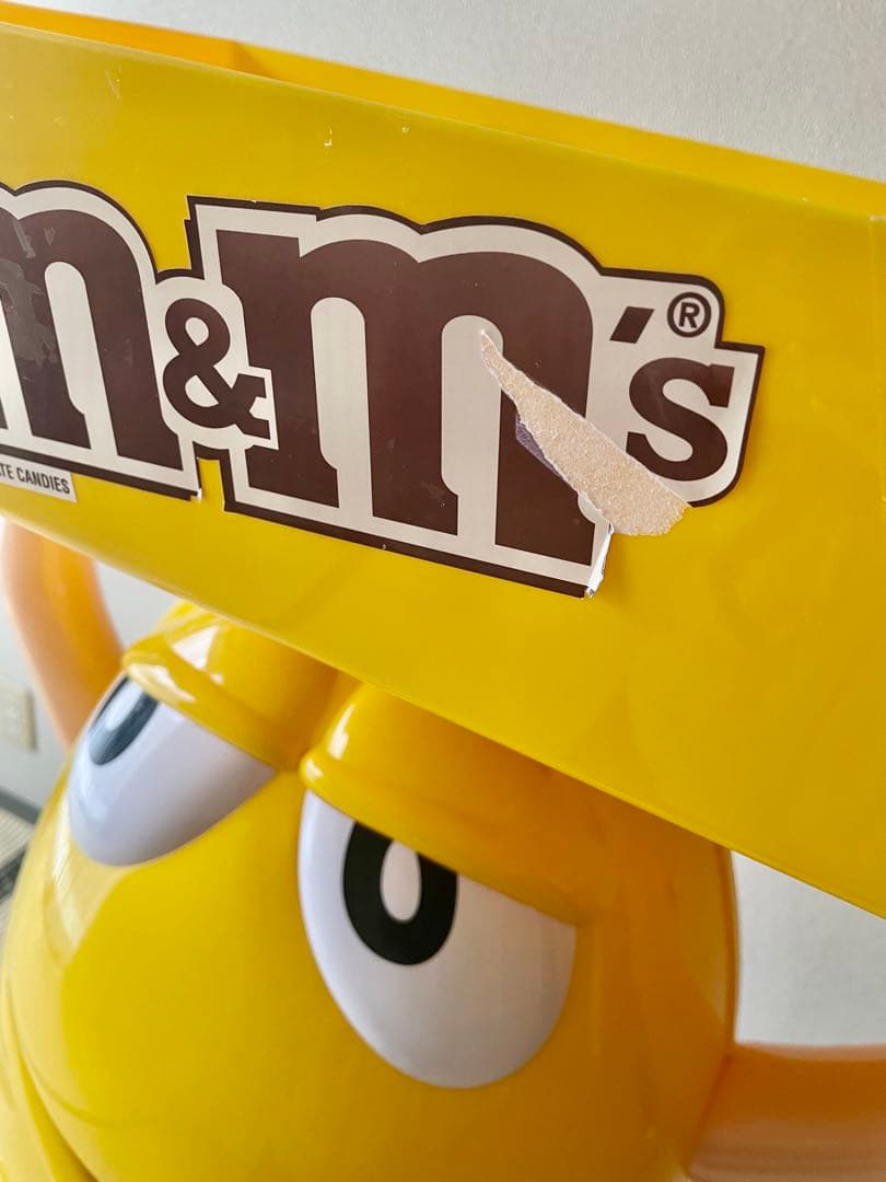 M&M's ストアディスプレイ イエロー