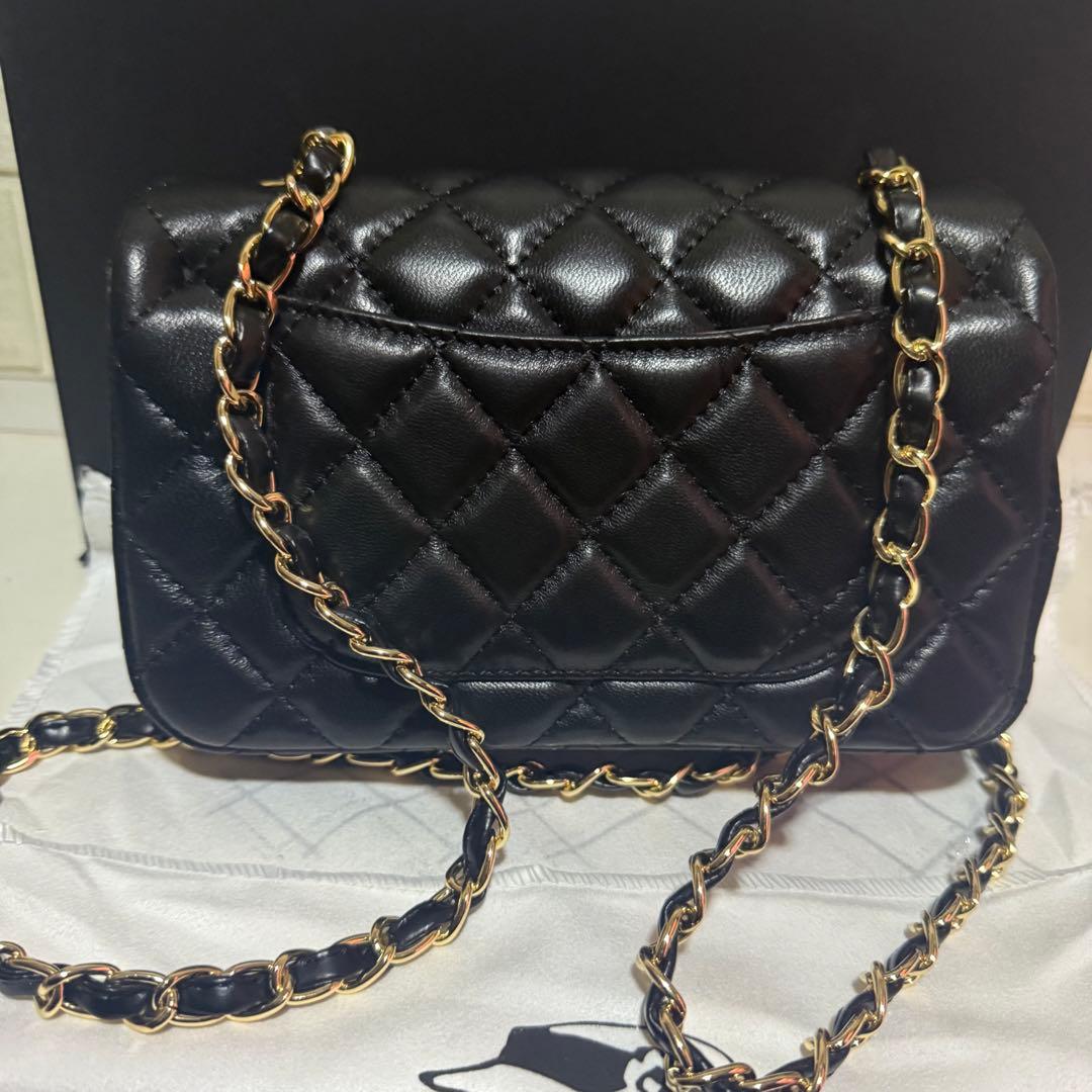 ブラック ショルダーバッグ キルティング