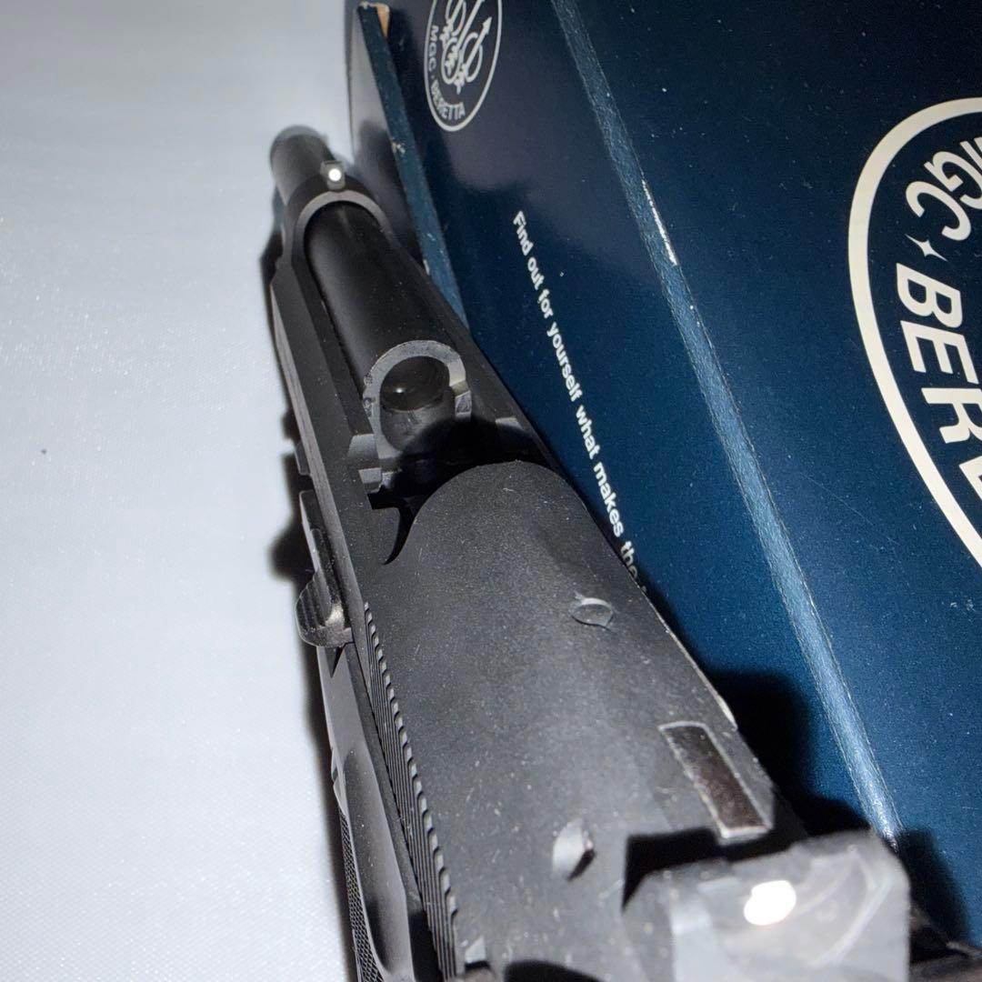 MGC ベレッタ M9 限定生産品　発火式モデルガン　ヘビーウェイト