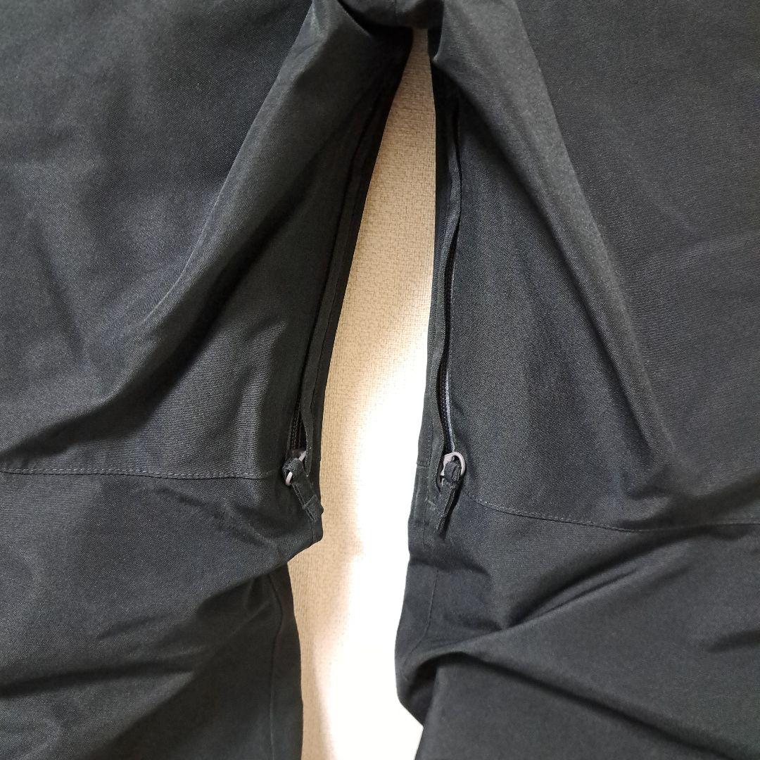 新品　BURTONバートン　ゴアテックス　キッズ　パンツ　スキーウェア　130