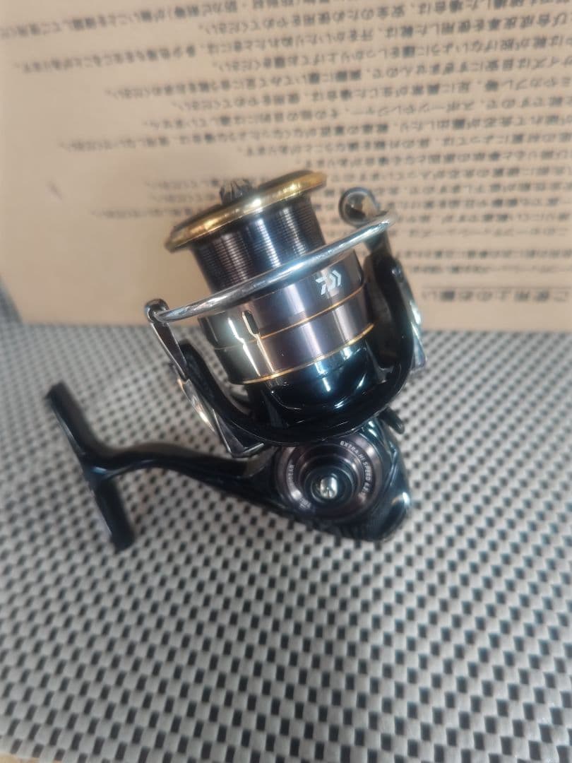 ダイワ 19 バリスティック LT4000-CXH　ハンドルなし　箱あり