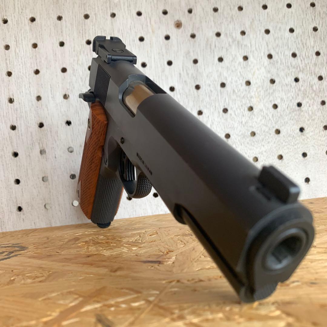 S2S M1911 ハンドガン エアコッキング ブラック シルバー木製柄グリップ