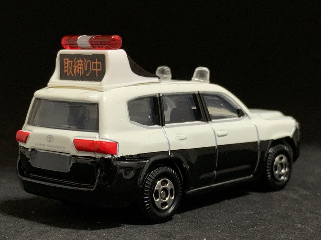 【確認用】トヨタ　ランドクルーザー300 パトカー仕様