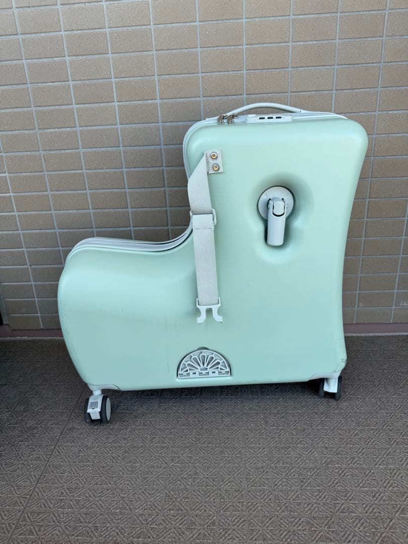 [キッズトラベル] 【子連れ旅行に革命 折りたたみタイプ子が乗れるキャリーケース
