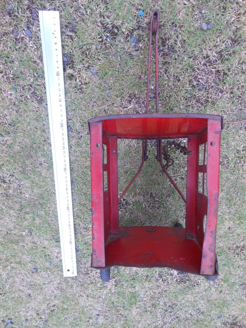 赤い トライアングクレーン　移動式クレーン　モバイルクレーン