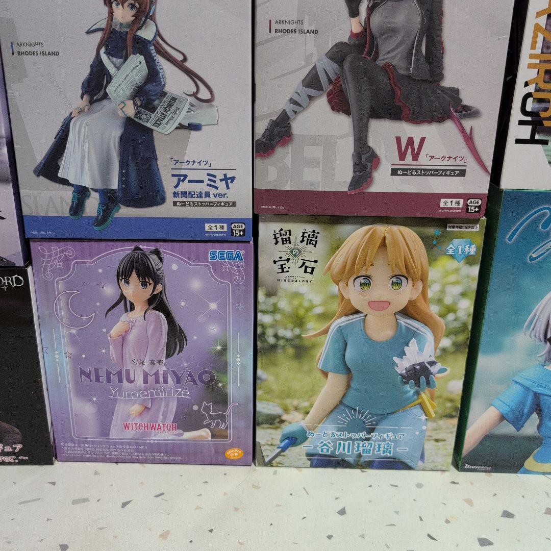 フィギュアセット 多彩なキャラクター　24体セット