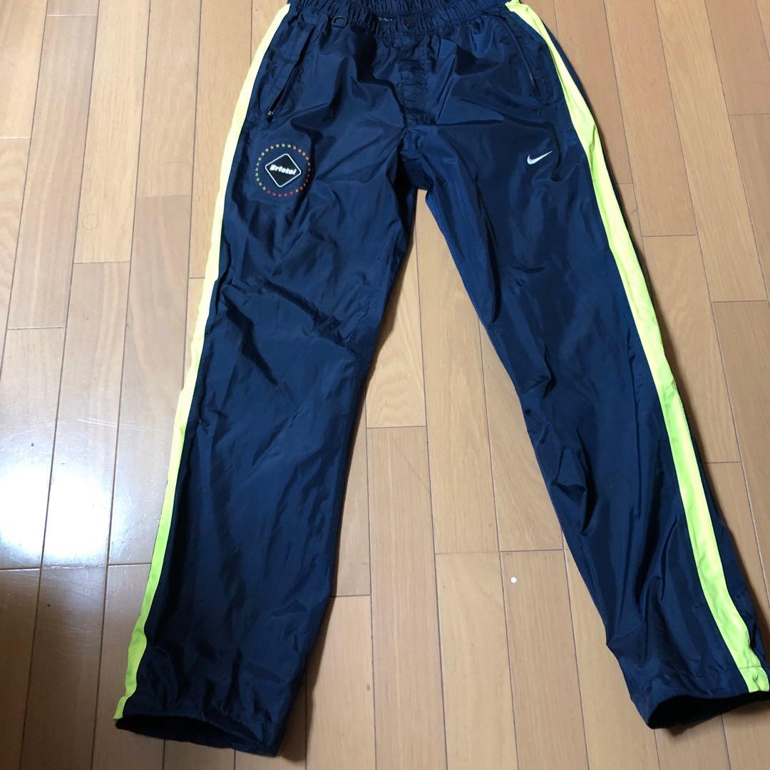 レアルブリストル　ナイキコラボ　セットアップ　ナイロンジャケット