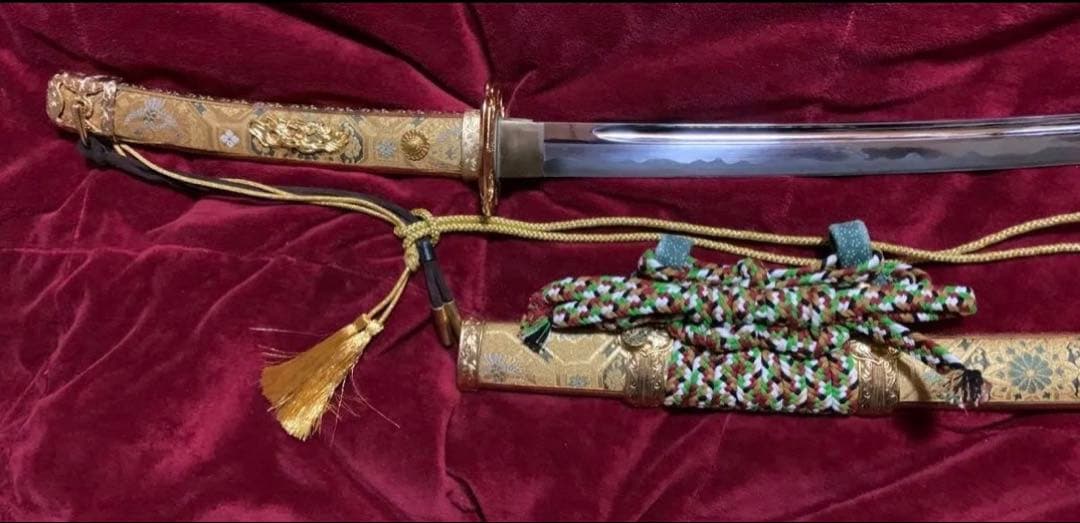 超稀少逸品 模造刀 飾太刀拵風 錦布包 鍍金の長覆輪（金覆輪）黄金造太刀 実物大