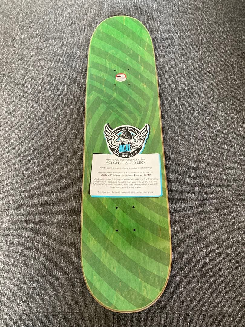 【ポ◯ト】greenday スケボーデッキ　real コラボ