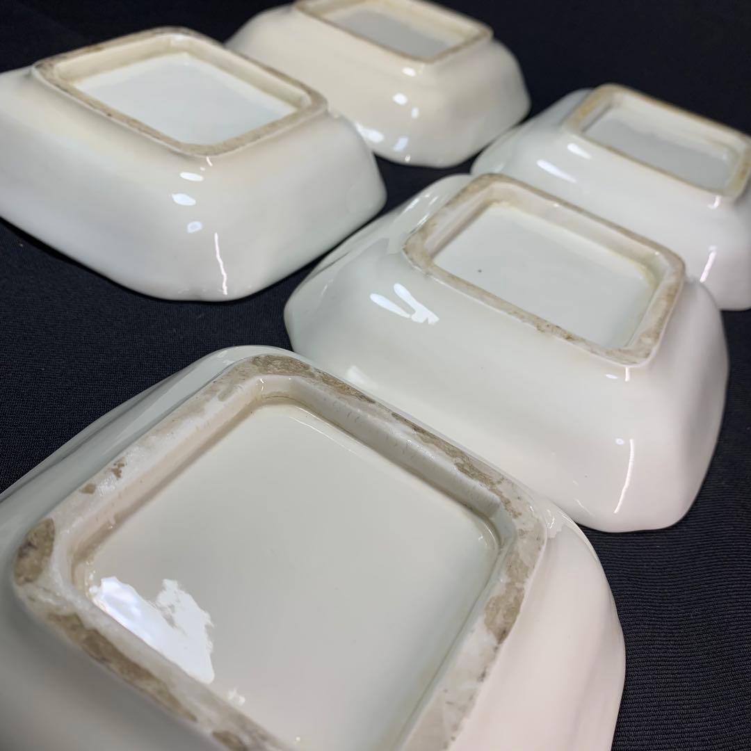 K542☆古い 愛媛 砥部焼 向井製 淡黄磁膾皿 5人前 陽刻 白磁 共箱付