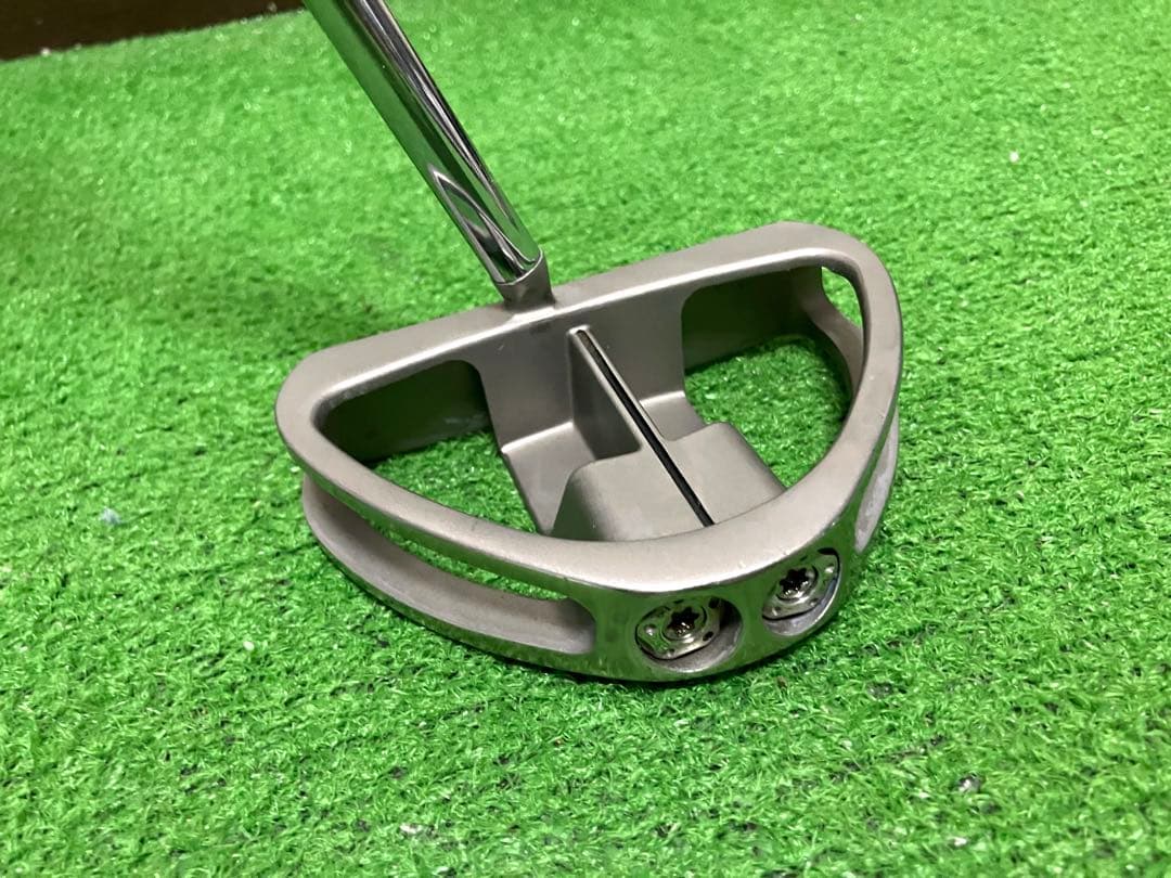 テーラーメイドROSSA 42インチ　パター