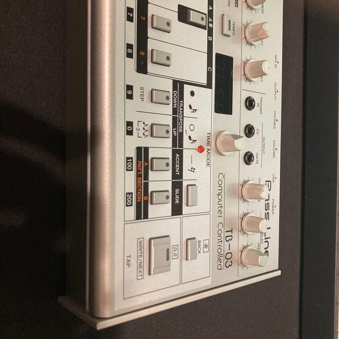 鍵盤楽器 Roland TB-03