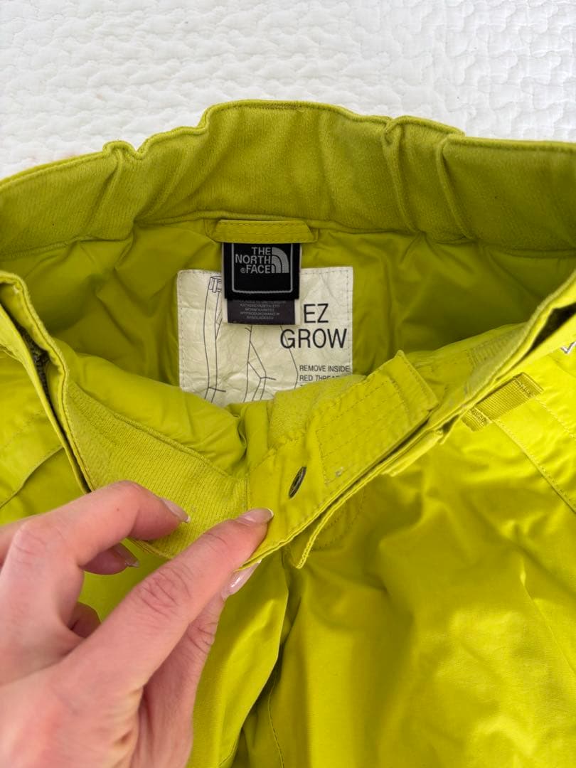 ※チューリップ※The North Face 子ども用スキーウェア