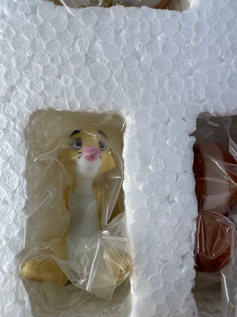 磁器製 ディズニー ミニフィギュアセット プーさんと仲間たち（管理No.31）