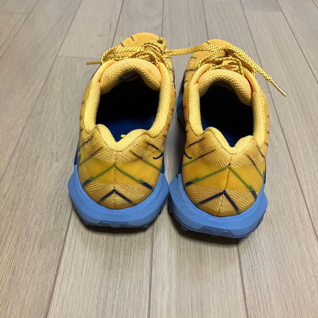 HOKA ランニングシューズ　26㎝