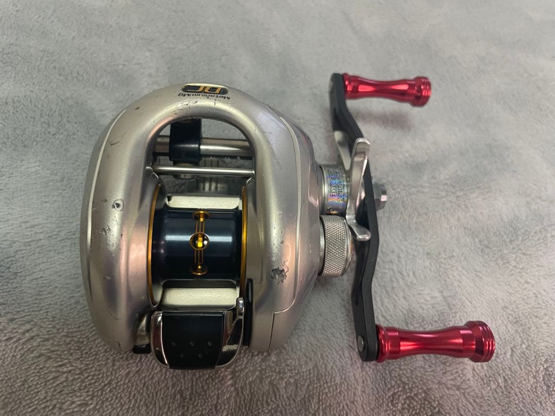☆ベイト6機出品☆メタニウムMG DC 右巻き カーボンハンドル