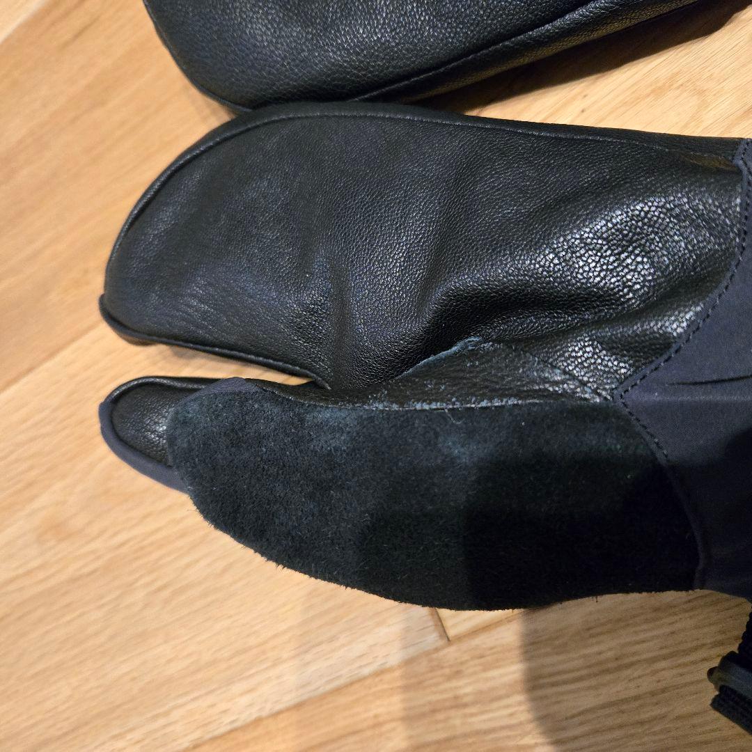  ソロイストフィンガーSサイズ　モンベルのリーシュ付き