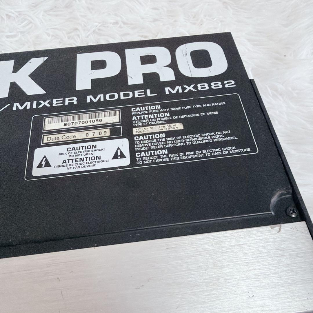 BEHRINGER MX882 スプリッター / ミキサー PRO