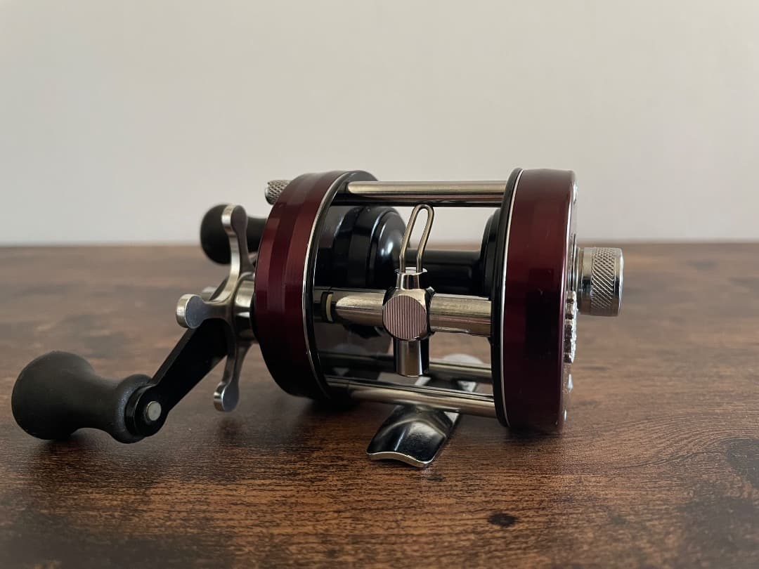 ABU Ambassadeur 2500C アブ アンバサダー バーガンディ