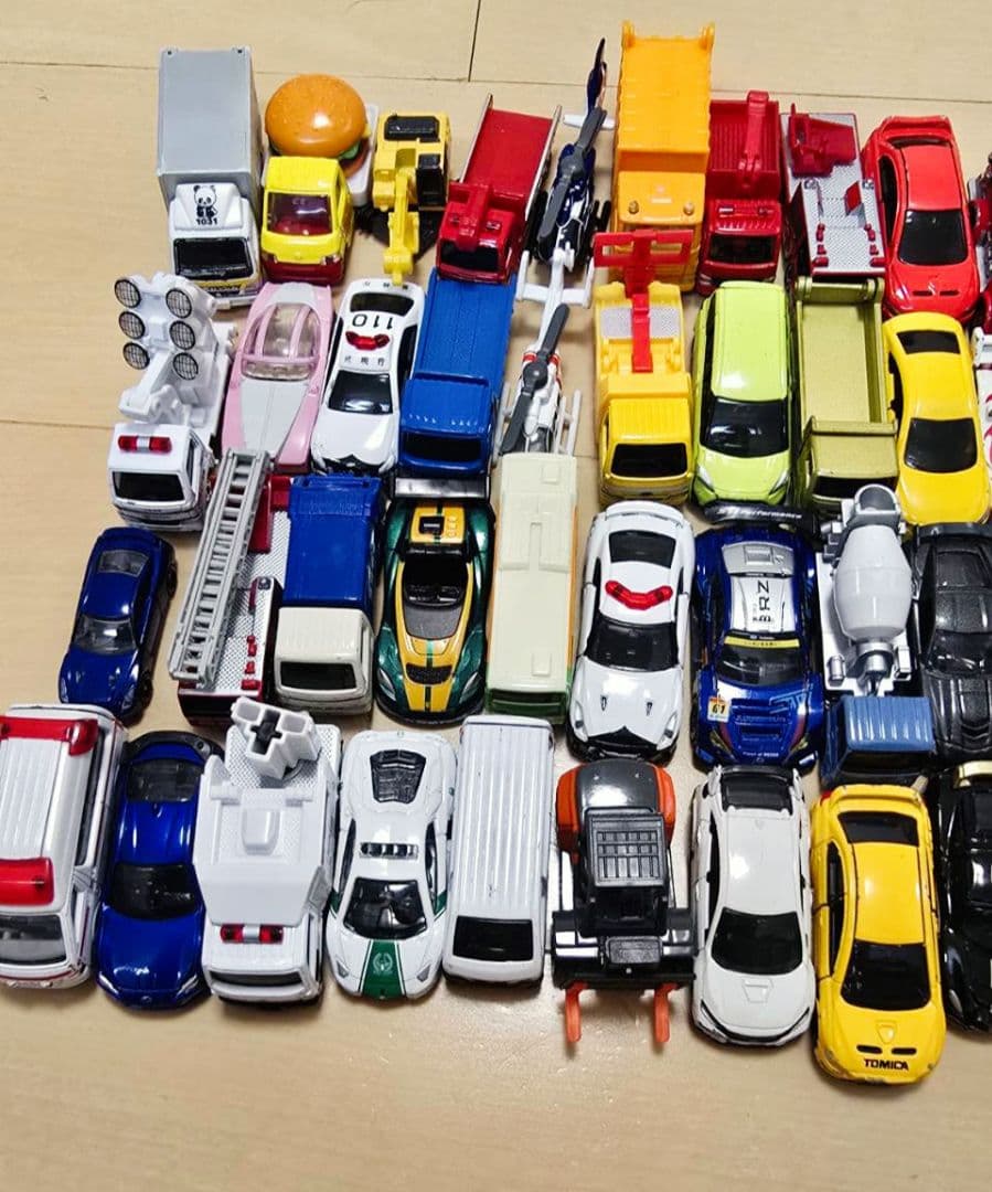 大人気トミカ&その他【カーズあり】ミニカー100台☆