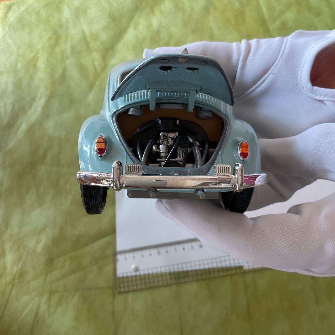 水色のクラシックカー ミニカー 1/18