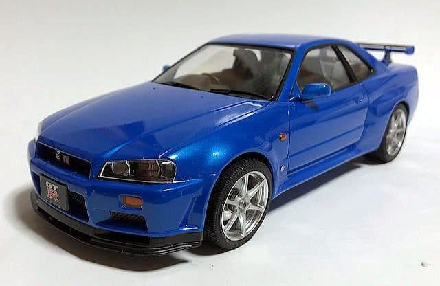 タミヤ　１／２４　ニッサン　スカイライン　GT-R　Ｖスペック（Ｒ３４）完成品