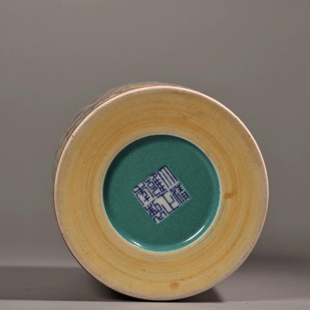 中国古美術・珍蔵珐琅彩粉彩陶磁器のペン立・書道品・純手描き・案頭・文房具・箱付き