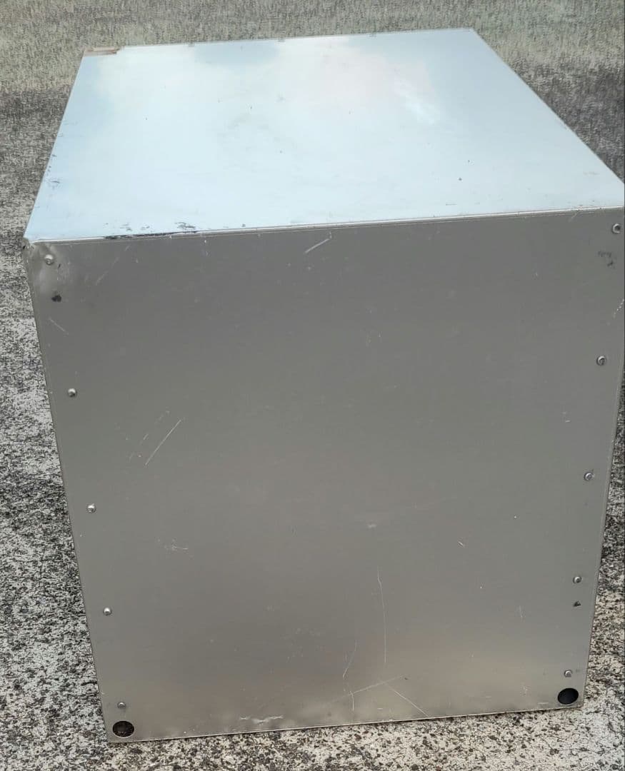 アルミ製犬ケージ 約79cm x 48cm x 69cm 2頭入り