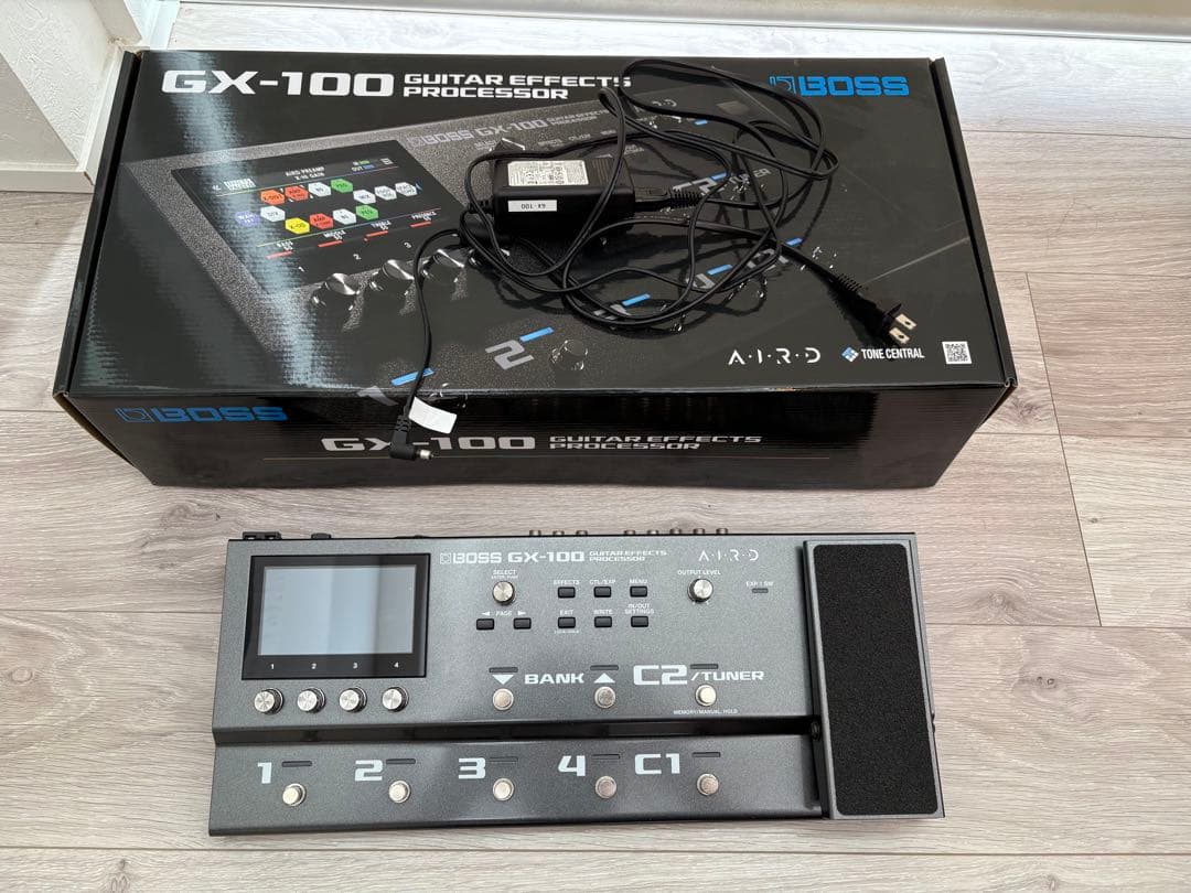 BOSS GX-100 マルチエフェクター(キャリングケース付き)