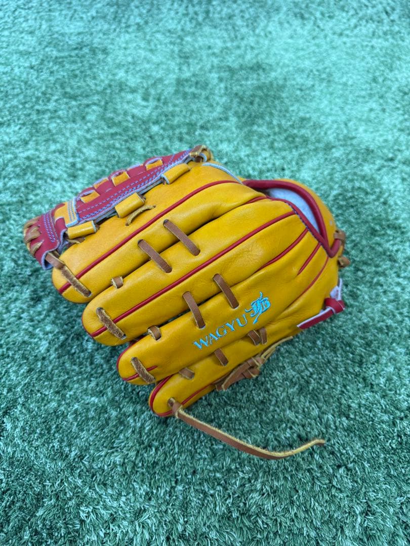 WAGYU和牛　硬式グローブ　イエローとレッド