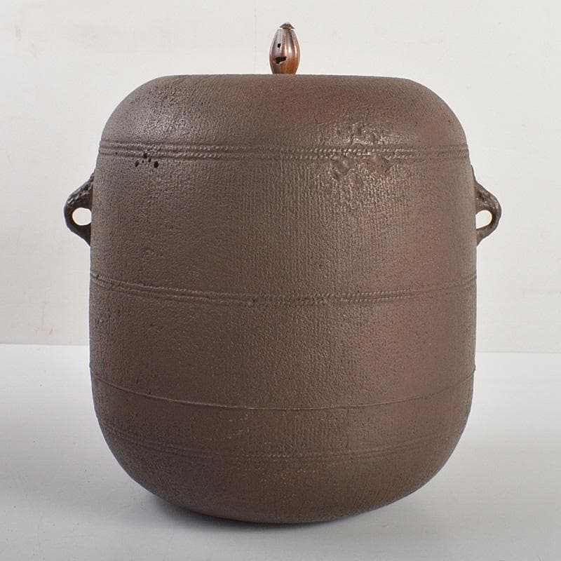 茶道具　釜師　畠春斎作　立俵釜　鉄釜　共箱　M　6614C