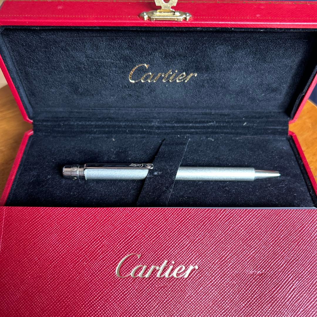 未使用　Cartier シルバーボールペン ケース付き