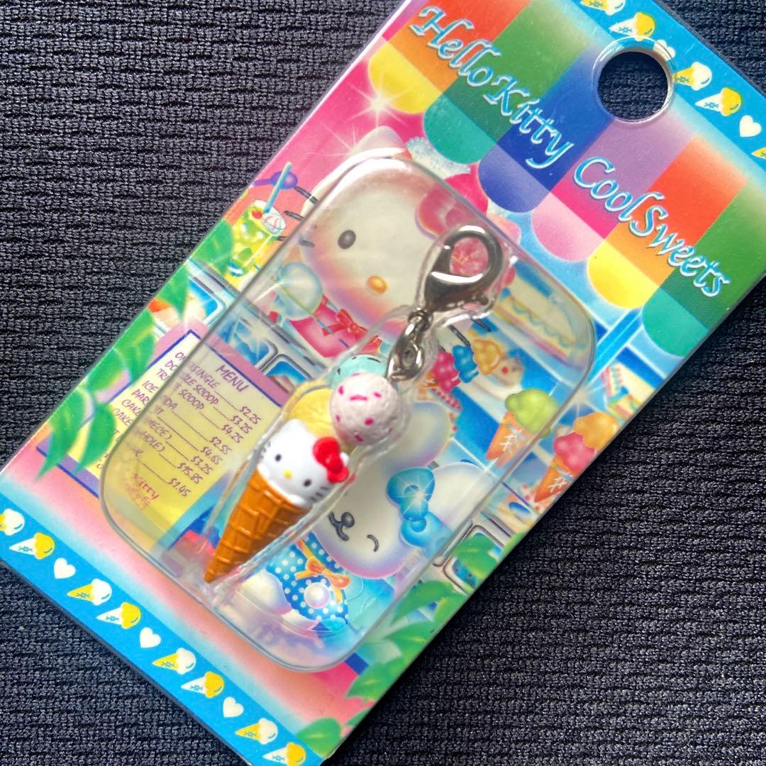 クールスイーツキティトリプルコーンファスナーマスコット根付チャームご当地激レア