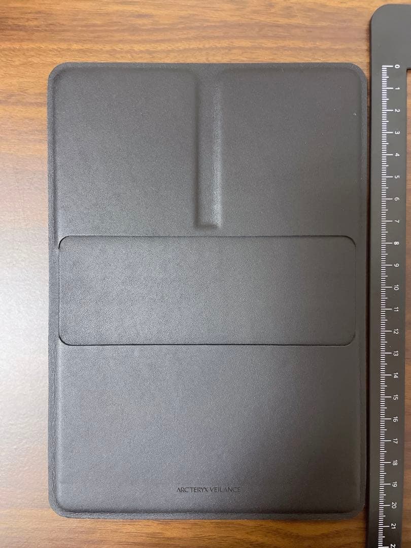 ARC'TERYX VEILANCE パスポートケース