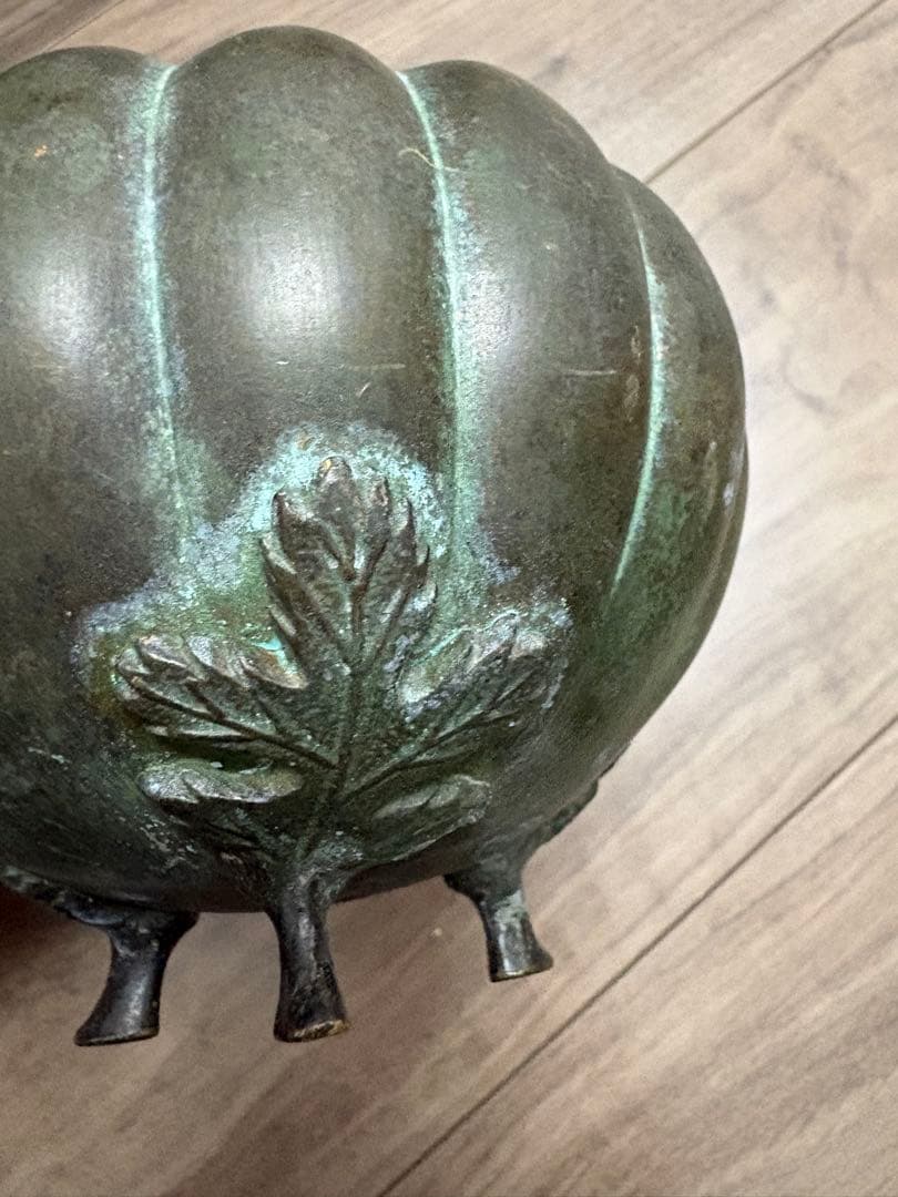 青銅南京型菊摘 カボチャ型3足香炉 清富在銘