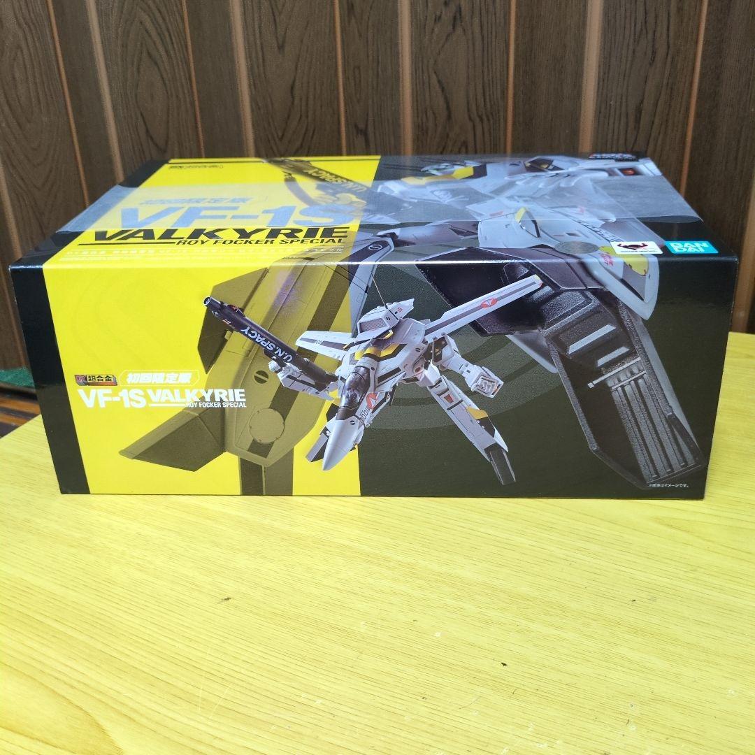 DX超合金初回限定版VF-1S バルキリー ロイ・フォッカースペシャル